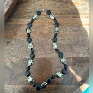 Black white geometric pattern necklace